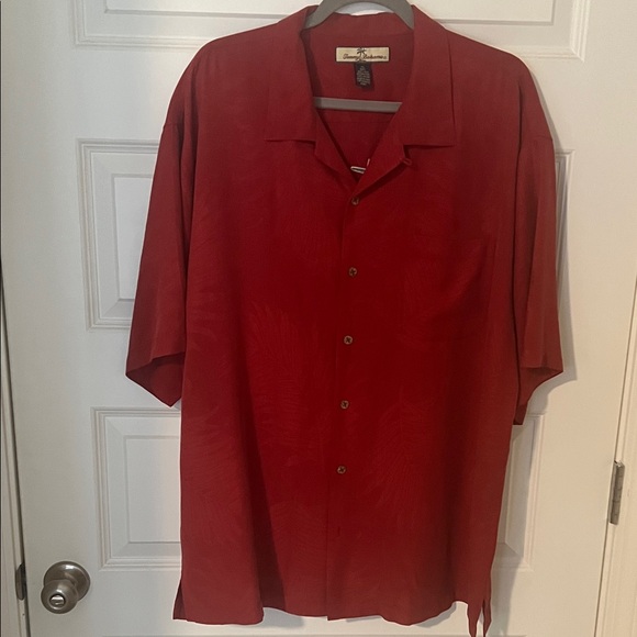 Tommy Bahama Men's Rich Red Casual Button-Down Shirt - Picture 1 of 11